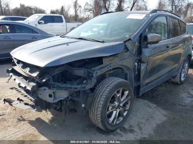 1FMCU9GX8FUB00370 Ford ESCAPE SE