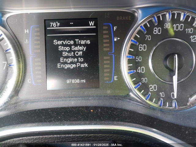 Chrysler 200 Limited 2015 1C3CCCAB8FN661717 Image 16