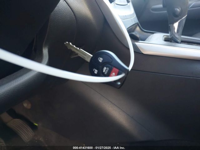 3N1AB7AP8HY387386 Nissan SENTRA S