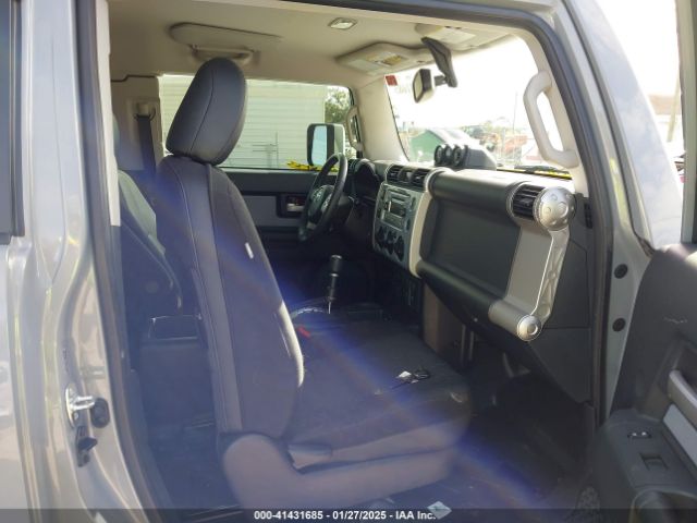 2014 TOYOTA FJ CRUISER JTEZU4BF7EK013999 Photo 4