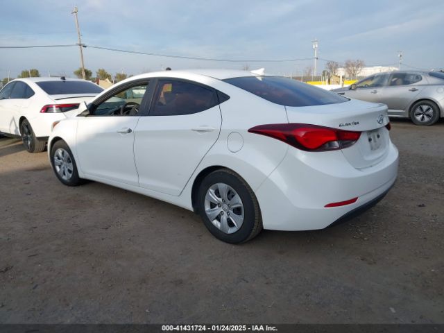 5NPDH4AE3GH686110 Hyundai ELANTRA SE