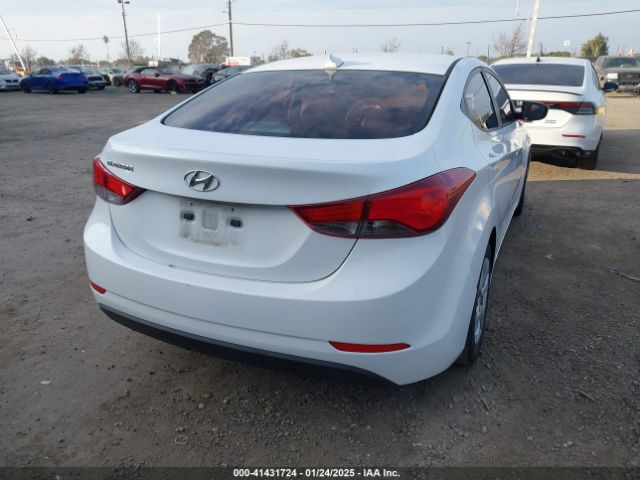 5NPDH4AE3GH686110 Hyundai ELANTRA SE