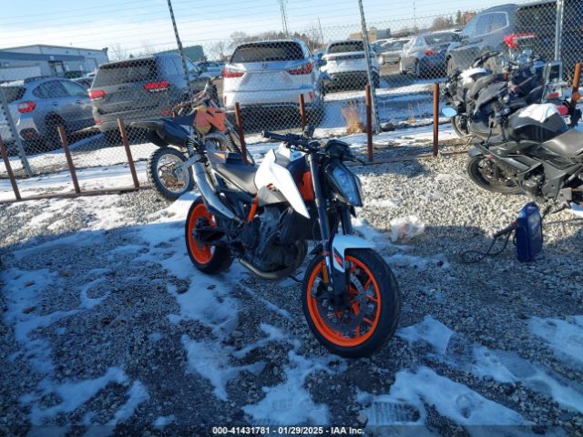 2021 KTM 890 VBKTU9405MM806364