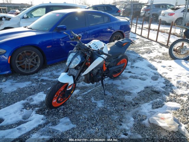 2021 KTM 890 VBKTU9405MM806364 Photo 1