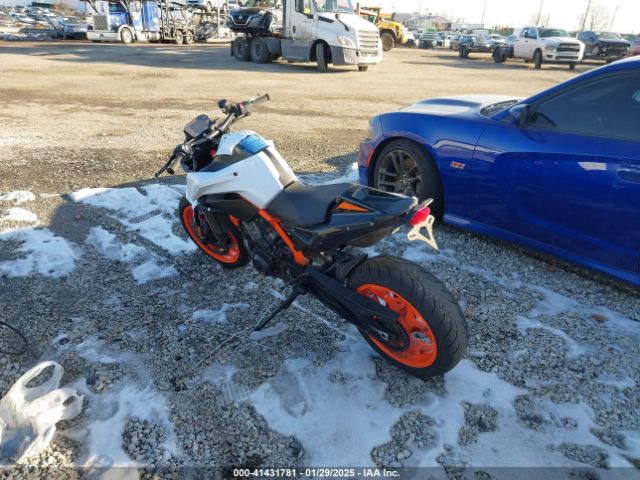 2021 KTM 890 VBKTU9405MM806364 Photo 2