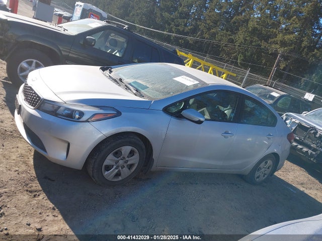 KIA FORTE LX 2018 3KPFK4A72JE236469 Image 14