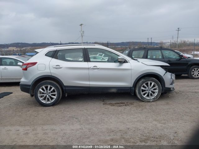 JN1BJ1CW5LW390349 Nissan Rogue Sport Sv Awd Xtronic Cvt