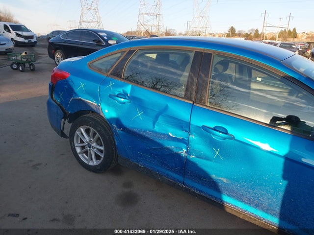 Ford FOCUS SE 2016 1FADP3F29GL240802 Image 12