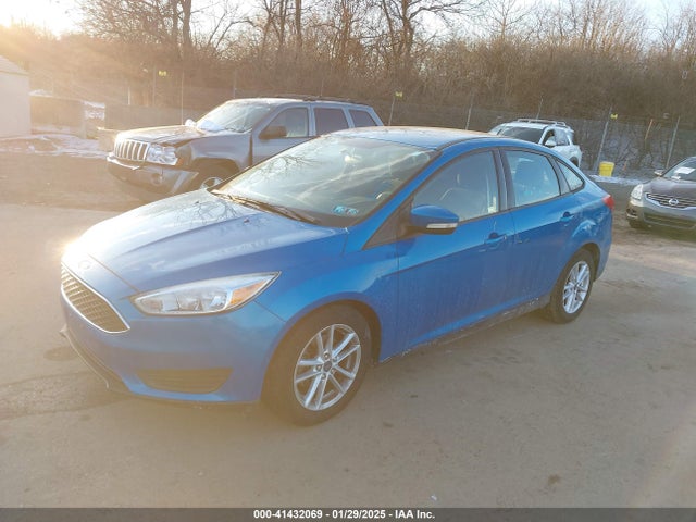 Ford FOCUS SE 2016 1FADP3F29GL240802 Image 2