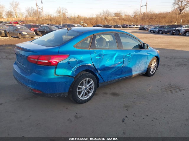 Ford FOCUS SE 2016 1FADP3F29GL240802 Image 4