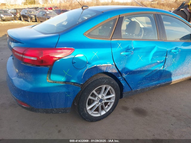 Ford FOCUS SE 2016 1FADP3F29GL240802 Image 6