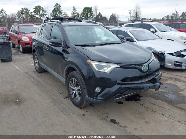 Toyota Rav4 Xle 2017 2T3RFREV9HW647390 Image 1