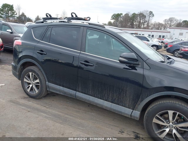 Toyota Rav4 Xle 2017 2T3RFREV9HW647390 Image 13