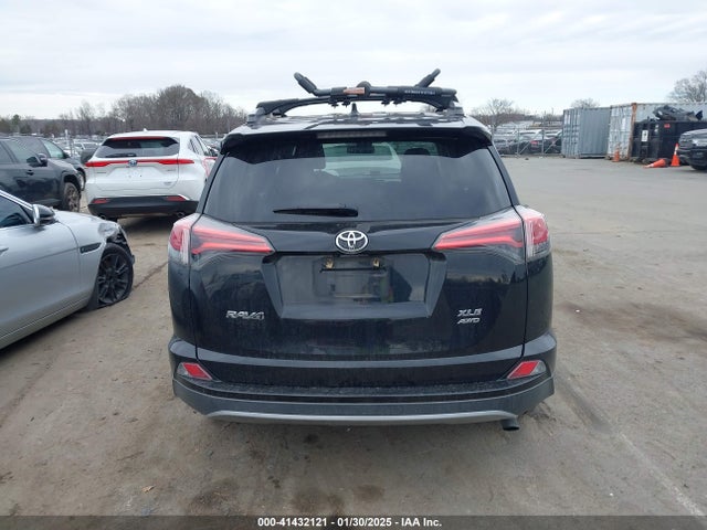 Toyota Rav4 Xle 2017 2T3RFREV9HW647390 Image 16