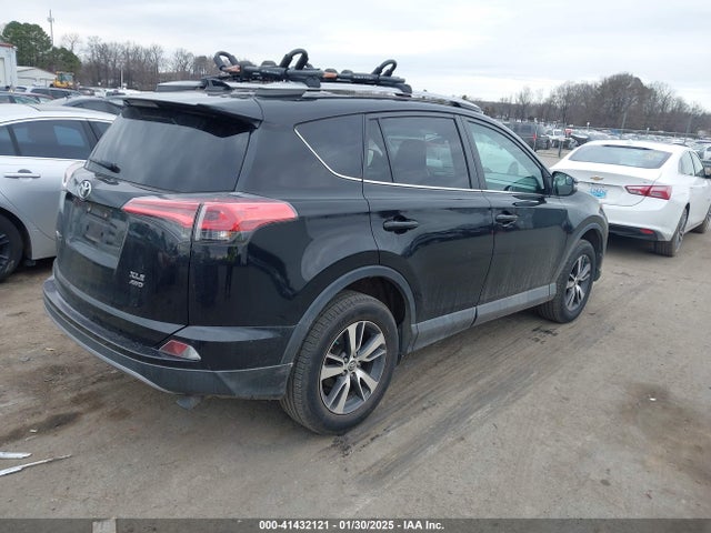 Toyota Rav4 Xle 2017 2T3RFREV9HW647390 Image 4