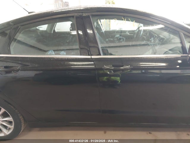 41432126 :رقم المزاد ، 3FA6P0HD9HR179654 vin ، 2017 Ford Fusion Se مزاد بيع