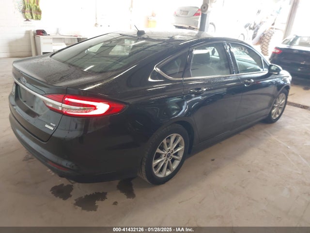 41432126 :رقم المزاد ، 3FA6P0HD9HR179654 vin ، 2017 Ford Fusion Se مزاد بيع
