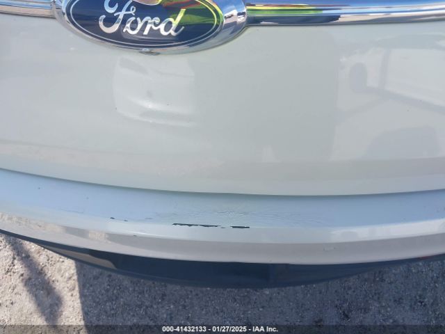 1FAHP2F85GG104112 Ford Taurus Limited