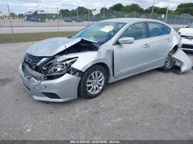 Nissan Altima 2.5 S 2016 1N4AL3AP7GC258538 Image 2
