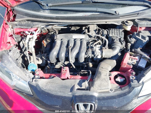 Honda FIT LX 2015 3HGGK5H51FM744509 Image 10