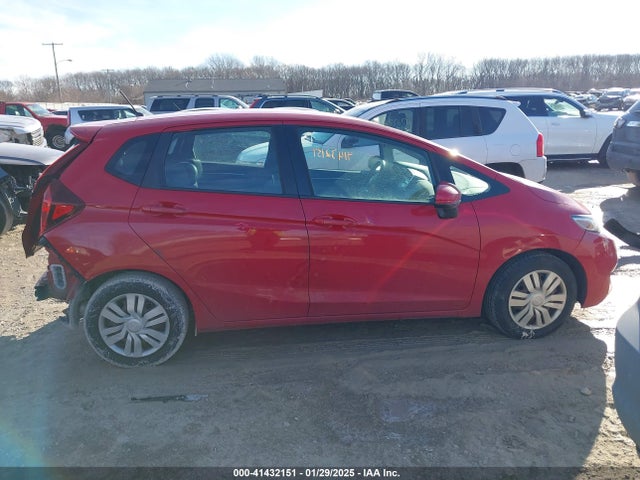 Honda FIT LX 2015 3HGGK5H51FM744509 Image 14