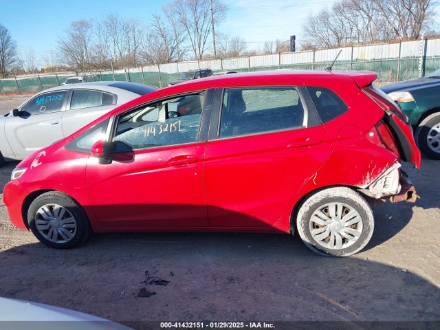 Honda FIT LX 2015 3HGGK5H51FM744509 Image 15