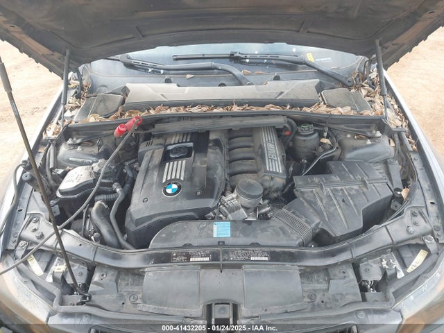 2007 Bmw 328i მანქანა იყიდება აუქციონზე, vin: WBAVC53557FZ73011, აუქციონის ნომერი: 41432205