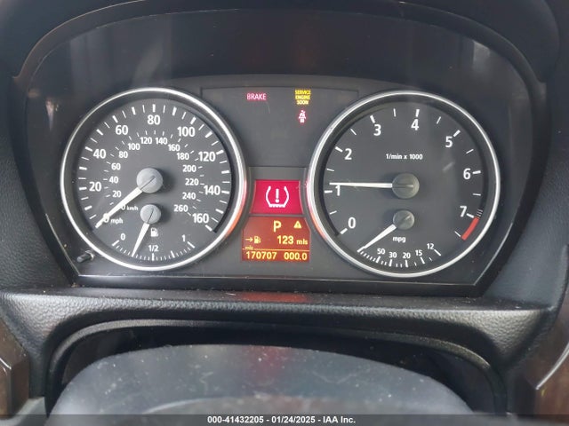 2007 Bmw 328i მანქანა იყიდება აუქციონზე, vin: WBAVC53557FZ73011, აუქციონის ნომერი: 41432205