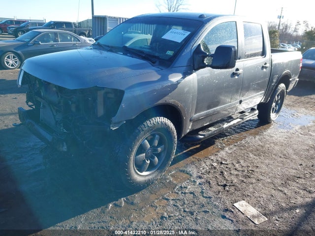 Nissan Titan Pro-4x 2014 1N6AA0EC0EN506620 Image 2