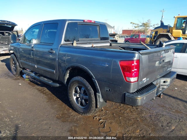 Nissan Titan Pro-4x 2014 1N6AA0EC0EN506620 Image 3