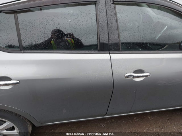 Nissan Versa 1.6 Sv 2014 3N1CN7AP6EL855074 Image 13