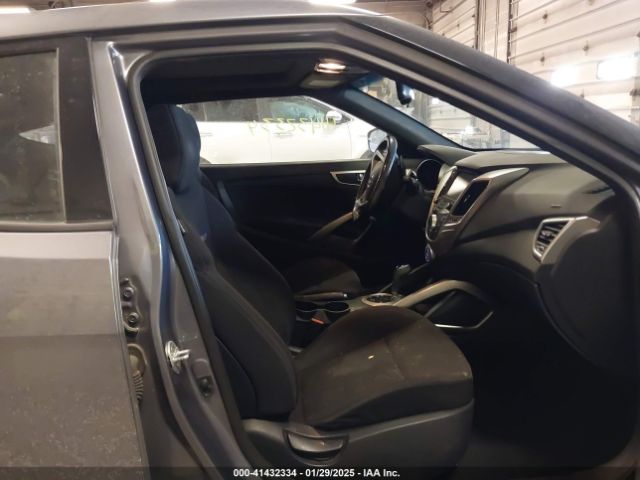 KMHTC6AD7HU321025 Hyundai Veloster Value Edition