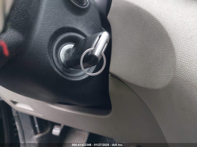 5XYPG4A36KG575579 KIA Sorento 2.4l Lx
