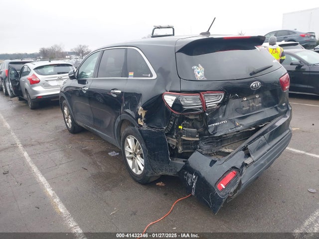 5XYPG4A36KG575579 KIA Sorento 2.4l Lx