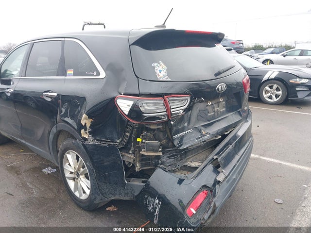 5XYPG4A36KG575579 KIA Sorento 2.4l Lx