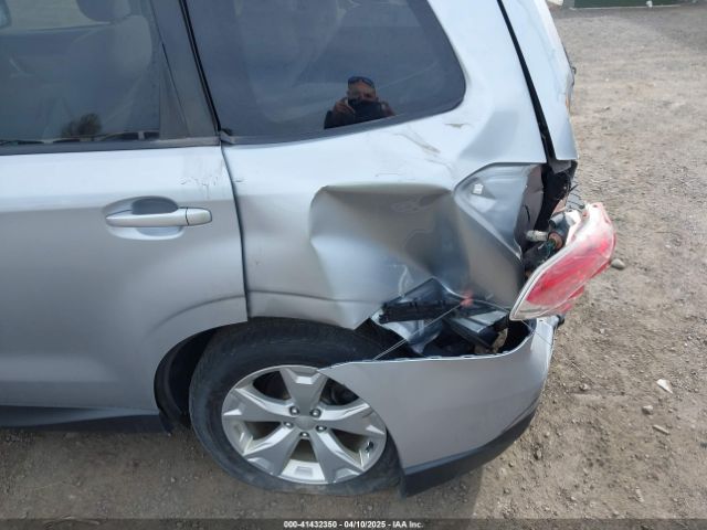 JF2SJAEC8EH450679 Subaru Forester 2.5i Premium
