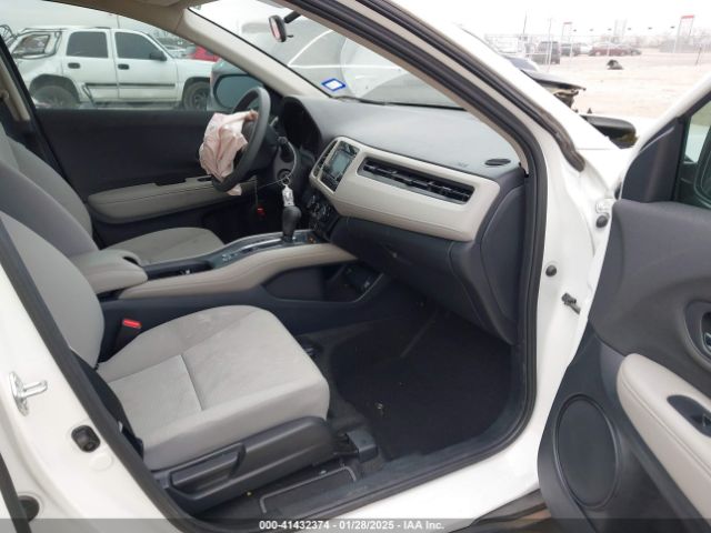 3CZRU5H38NM701391 Honda Hr-v 2wd Lx