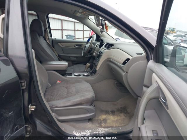 1GNKRFKD4GJ152151 Chevrolet Traverse Ls