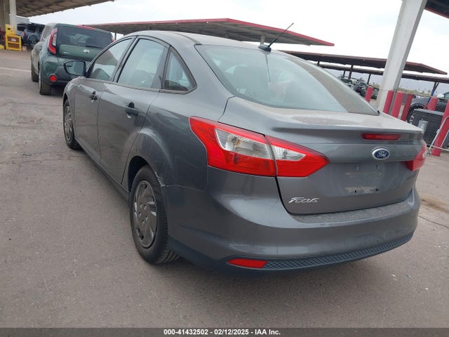 Ford FOCUS S 2014 1FADP3E20EL421155 Image 3