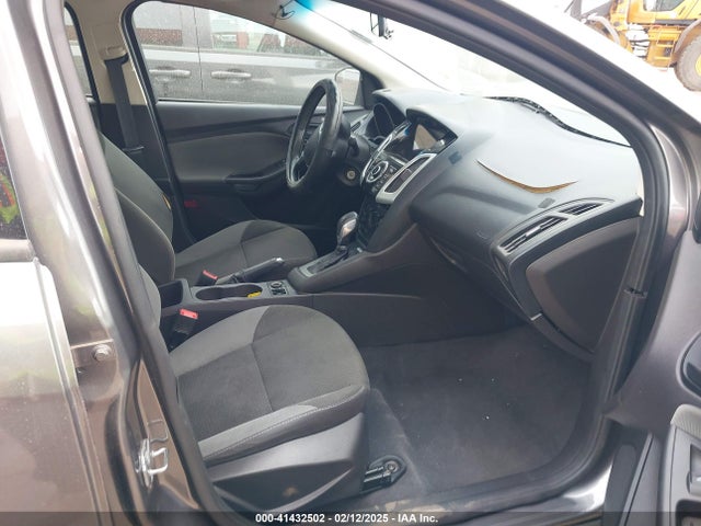 Ford FOCUS S 2014 1FADP3E20EL421155 Image 5