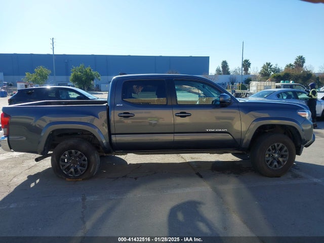 3TMAZ5CN7NM195274 Toyota Tacoma Sr5 V6