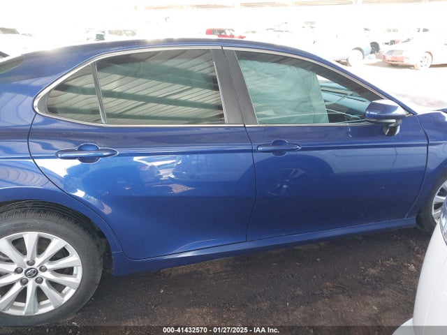 4T1B11HK6JU596657 Toyota CAMRY LE