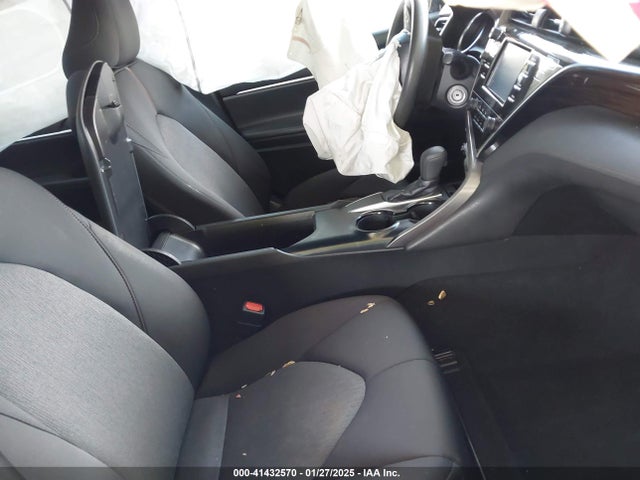 4T1B11HK6JU596657 Toyota CAMRY LE