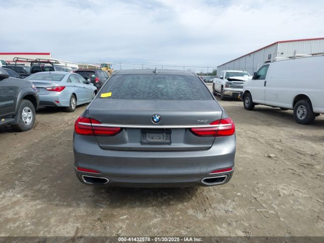 WBA7E2C54HG740170 BMW 740I