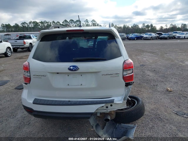 Subaru Forester 2.5i Limited 2015 JF2SJARC4FH817590 Image 16