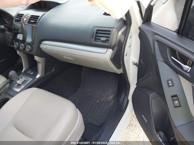 Subaru Forester 2.5i Limited 2015 JF2SJARC4FH817590 Image 5