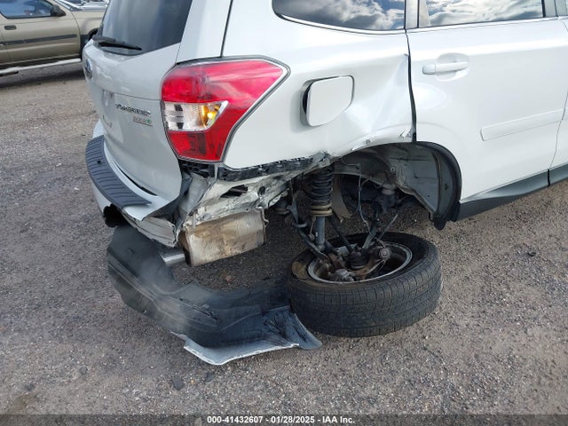 Subaru Forester 2.5i Limited 2015 JF2SJARC4FH817590 Image 6