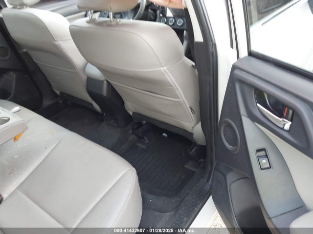 Subaru Forester 2.5i Limited 2015 JF2SJARC4FH817590 Image 8