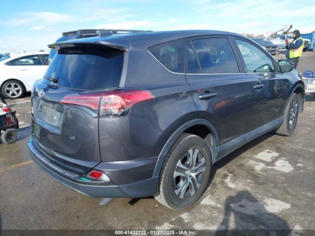 2T3ZFREV8JW428653 Toyota RAV4 LE