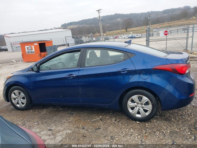 Hyundai ELANTRA SE 2016 5NPDH4AE5GH673942 Image 14